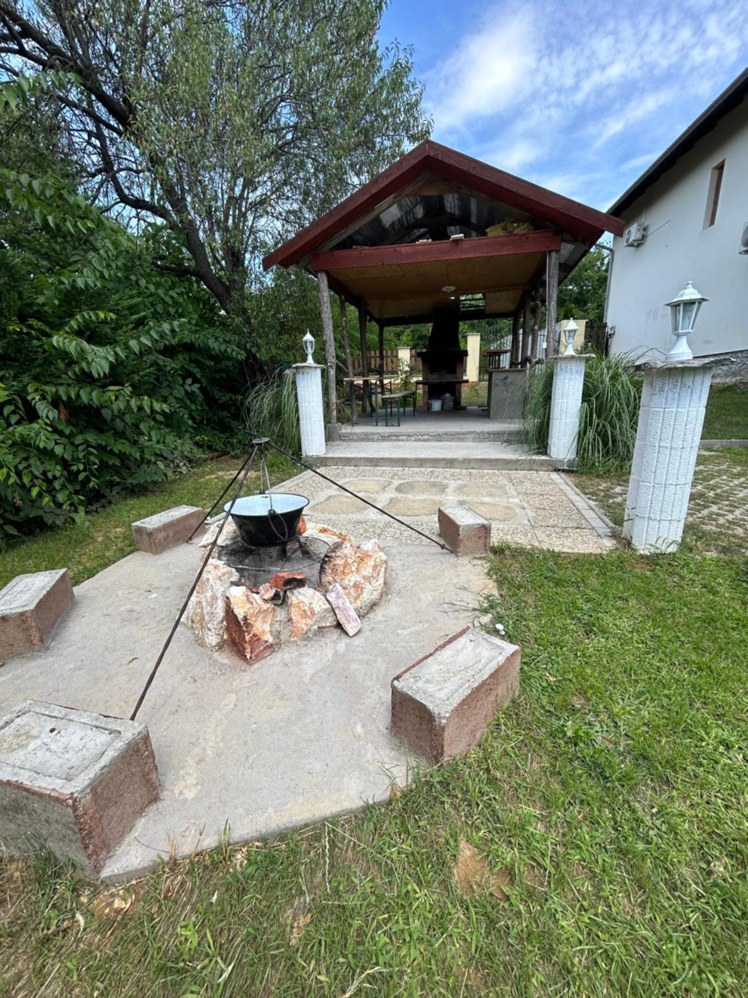 Villa Somlyo Fot Luaran gambar